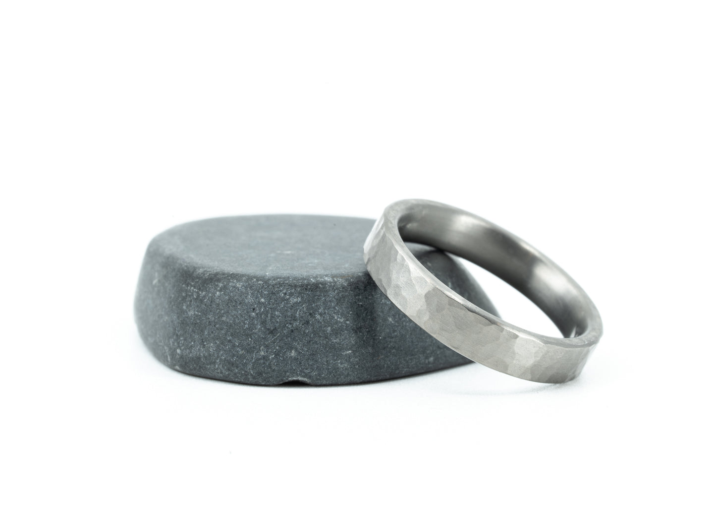Size 8.0 Closeout Ring: Titanium 'Cornell'