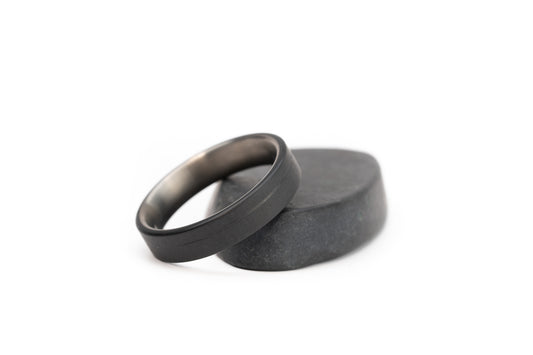 Size 13.0 Closeout Ring: "Raymond" Carbon & Titanium