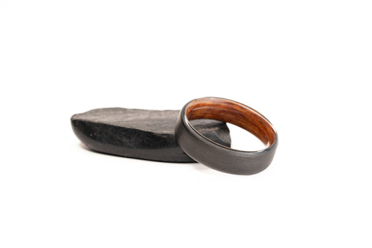 Size 8.5 Closeout Ring: "Utzon" Carbon x Rosewood