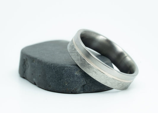 Size 11.0 Closeout Ring: Titanium "Rae" x 14k White Gold Inlay