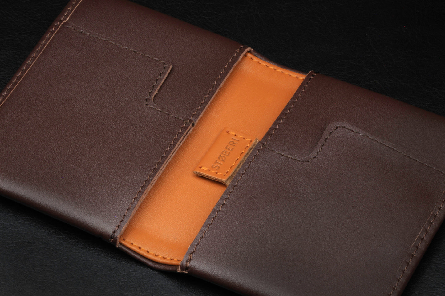 The Warren Wallet: Classic Groomsman Gifts 