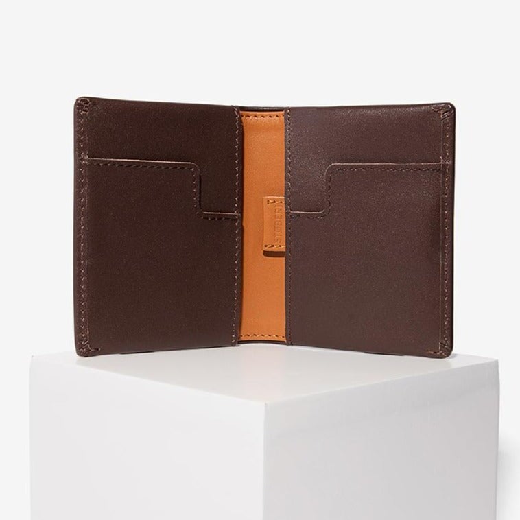 The Warren Wallet: Classic Groomsman Gifts 