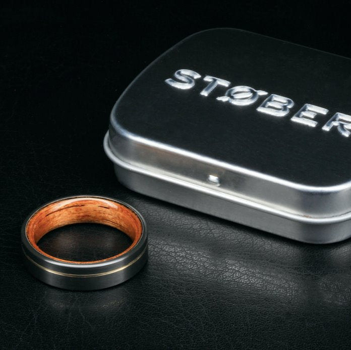 X148 Støberi Custom Ring: Carbon, Gold & Wood Rings 